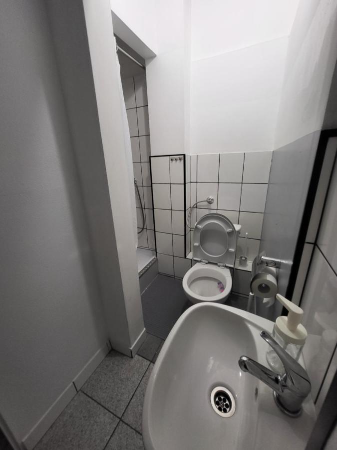 Charmed Homestay - Zaczarowany Варшава Екстериор снимка