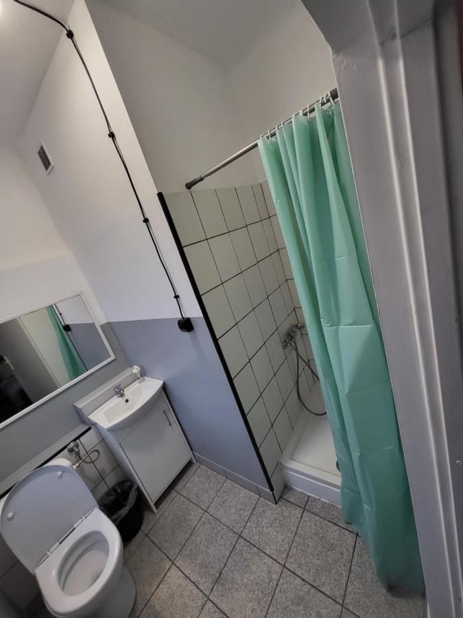 Charmed Homestay - Zaczarowany Варшава Екстериор снимка