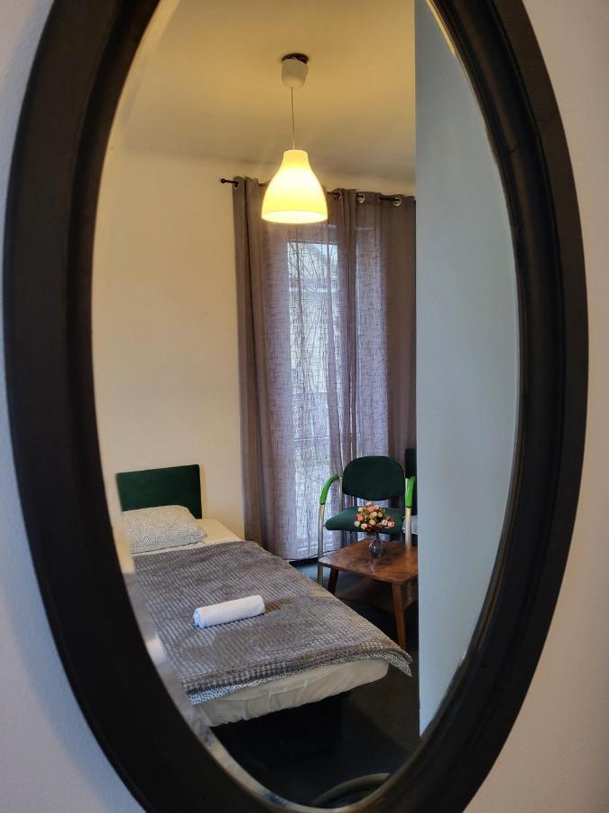 Charmed Homestay - Zaczarowany Варшава Екстериор снимка