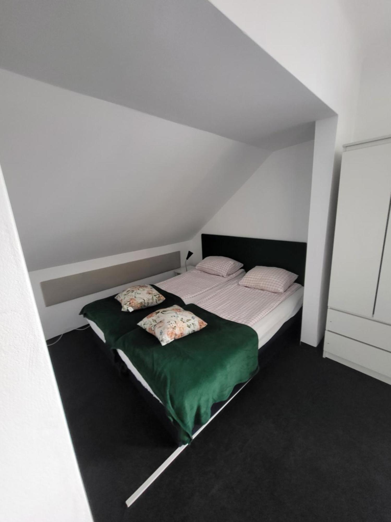 Charmed Homestay - Zaczarowany Варшава Екстериор снимка